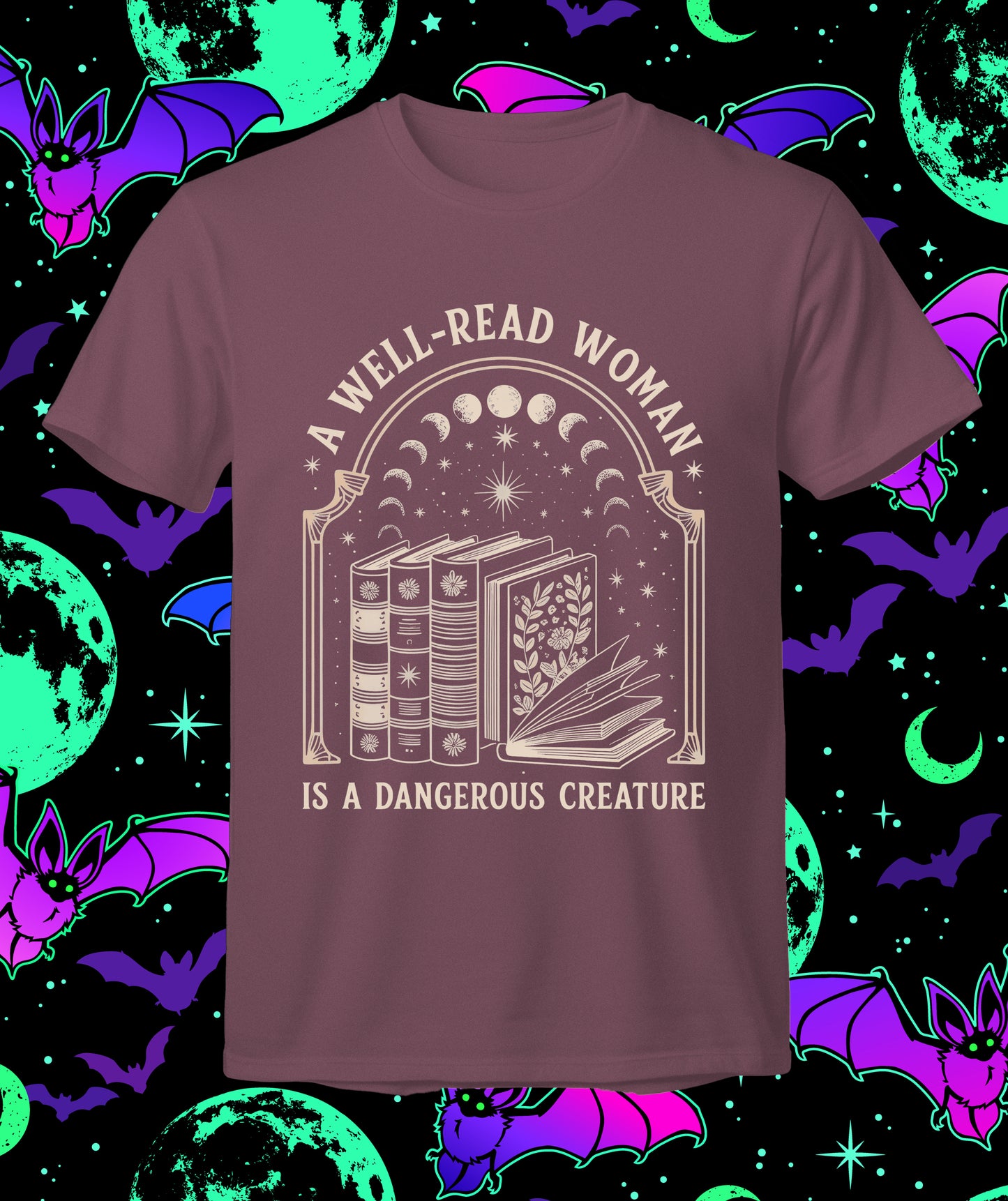 A Well Read Woman is a Dangerous Creature - T-shirt - vintage inspired design